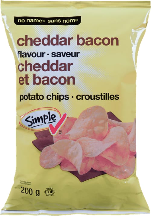 Product shot of a bag of “no name” brand potato chips: cheddar bacon flavour.